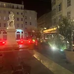 Vieux-Port, Avec Garage Prive